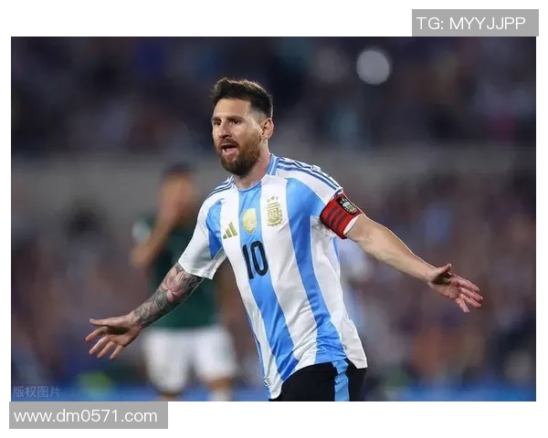 外国足球明星超强表现引领全球热潮激发年轻球员无限潜力与梦想